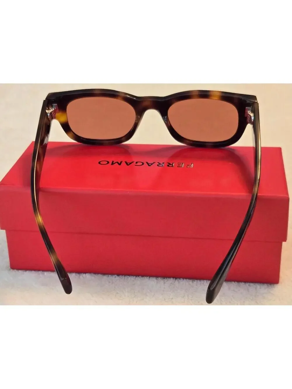 NEW Ferragamo Tortoise Brown Square Sunglasses, SF2064SE 240, Italy